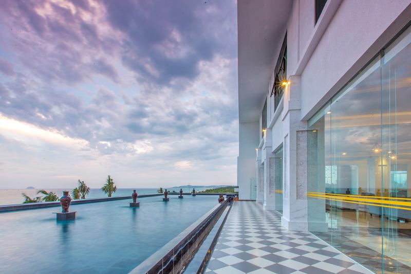 Golden Peak Resort&Spa Mieu Ong Buitenkant foto