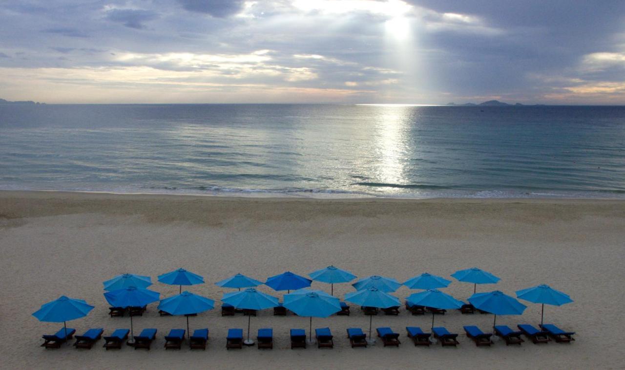 Golden Peak Resort&Spa Mieu Ong Buitenkant foto