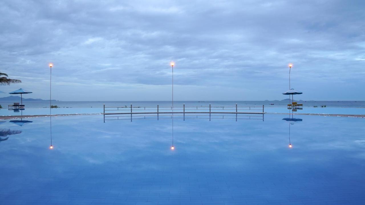 Golden Peak Resort&Spa Mieu Ong Buitenkant foto